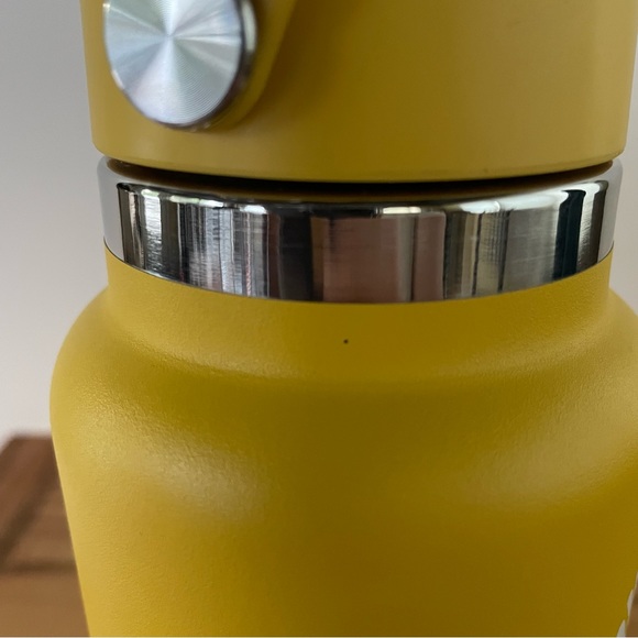 Hydro Flask Limited Edition Summer Days Sunflower 32 Oz Wide Mouth Water Bottle - Picture 8 of 8